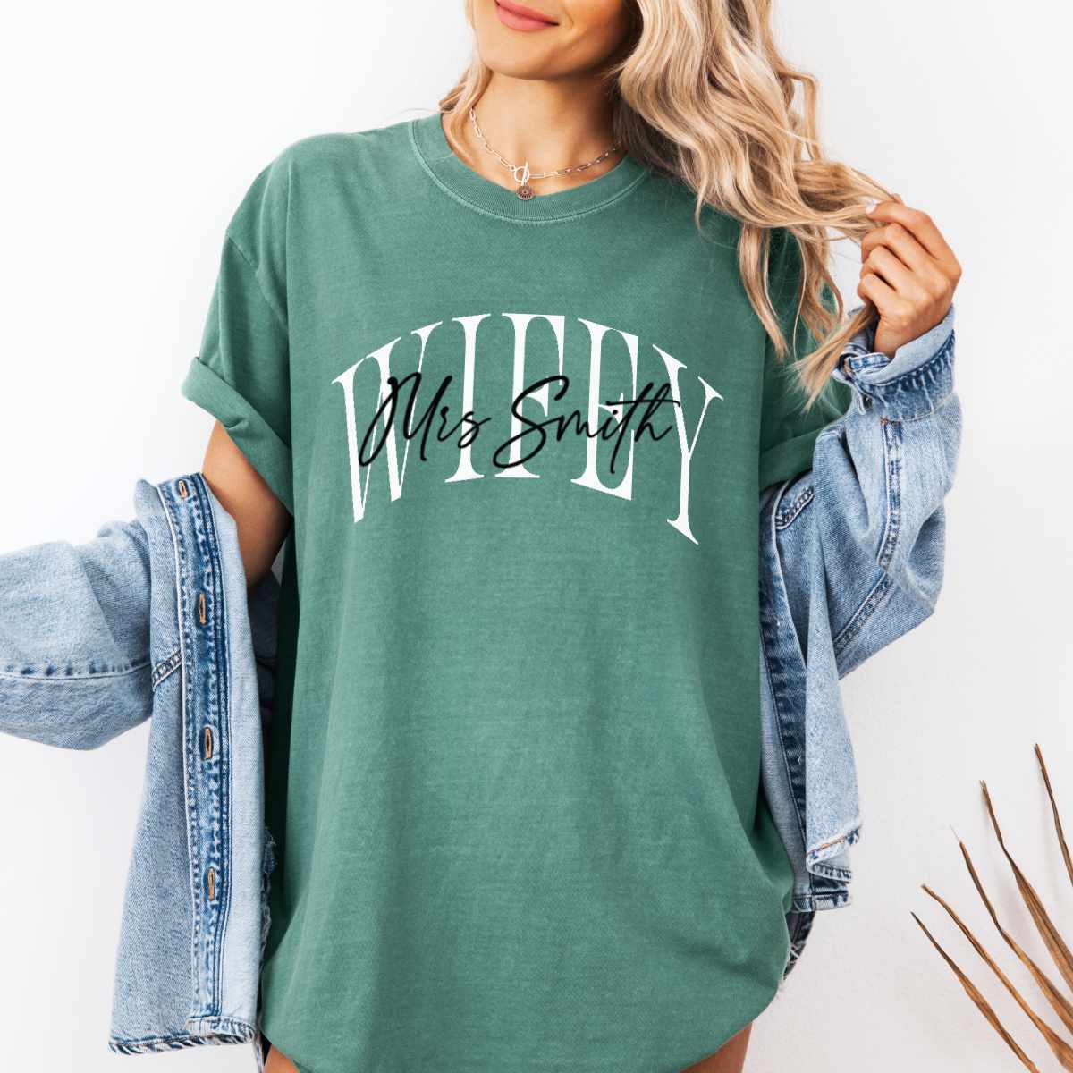 Personalized “New Wife” T-Shirt – The Bride’s Must-Have Tee 💍